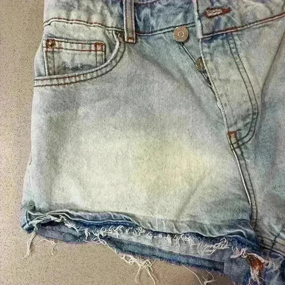 Urban outfitters BDG Jean shorts - Picture 2 of 10